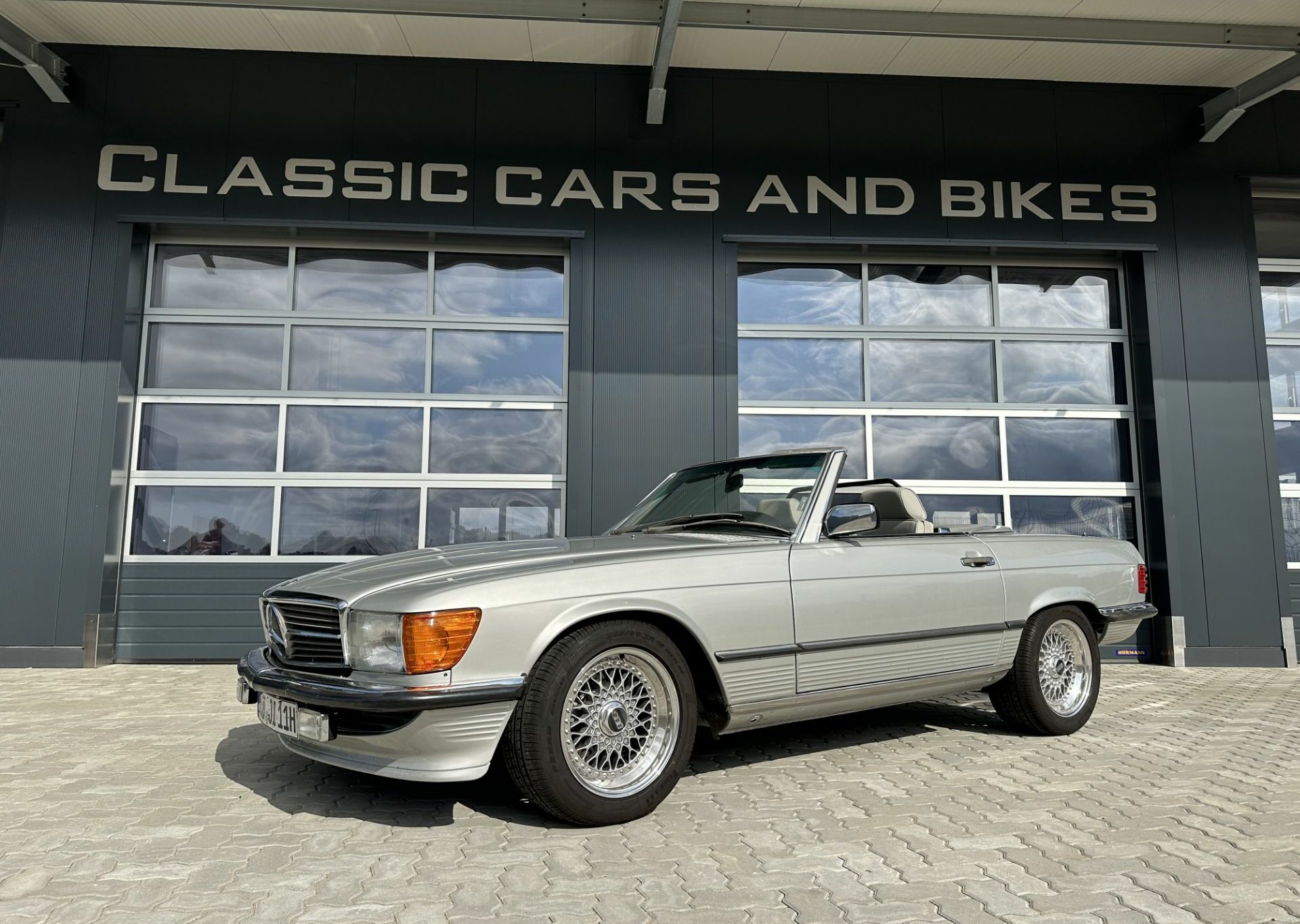 pick-it-up-Oldtimer-Mercedes-cabrio-silber